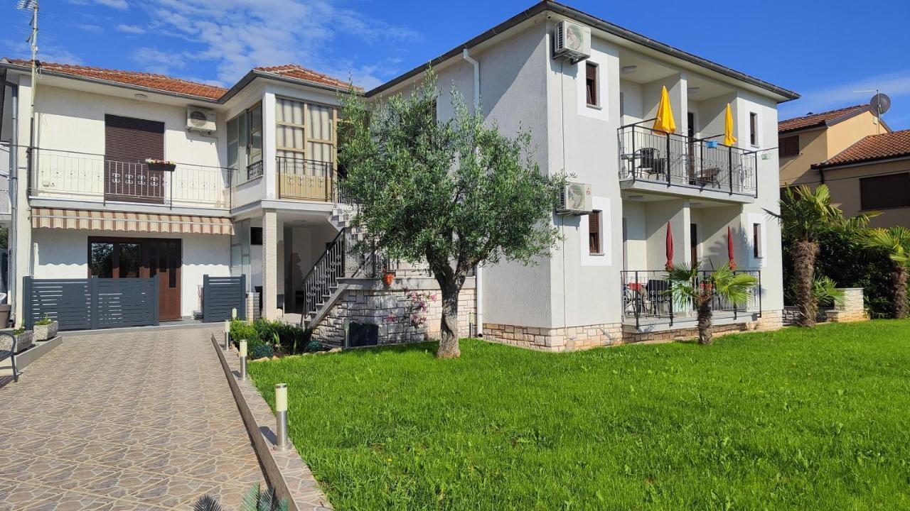 Viktor Rooms And Apartments Rovinj Exterior foto